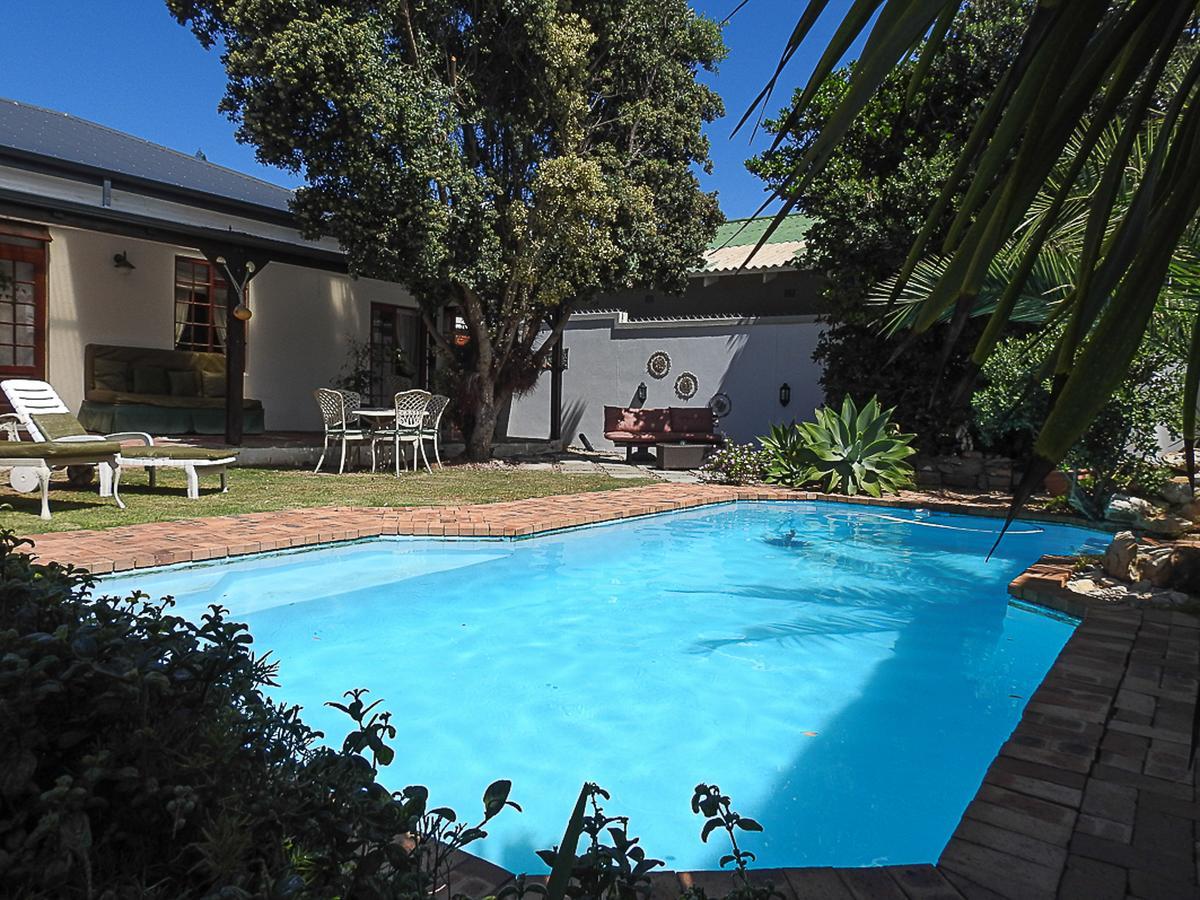 הוסטל מוסל ביי Mosselbay Backpackers מראה חיצוני תמונה